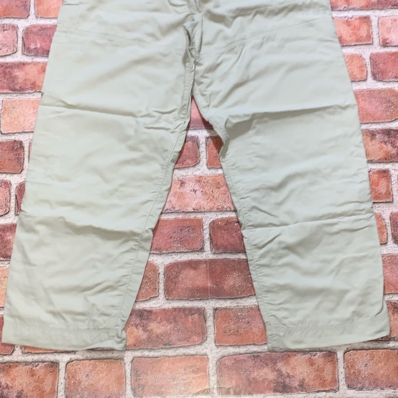 Columbia Titanium kaki Capri pants - Picture 4 of 9